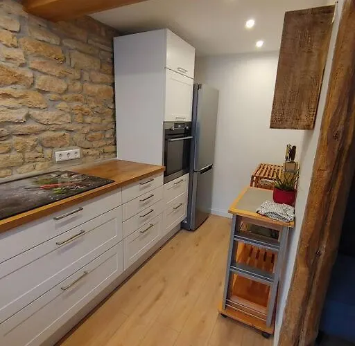 בית נופש Sabrina's Sandsteinhaus פלונהיים